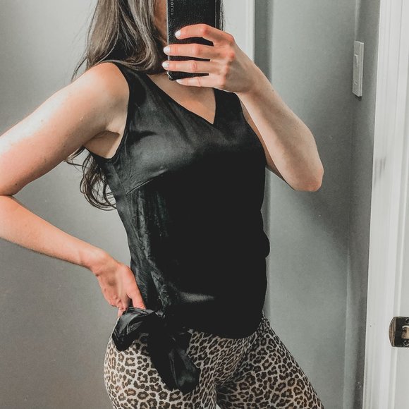 theory black sleeveless blouse - Picture 6 of 7